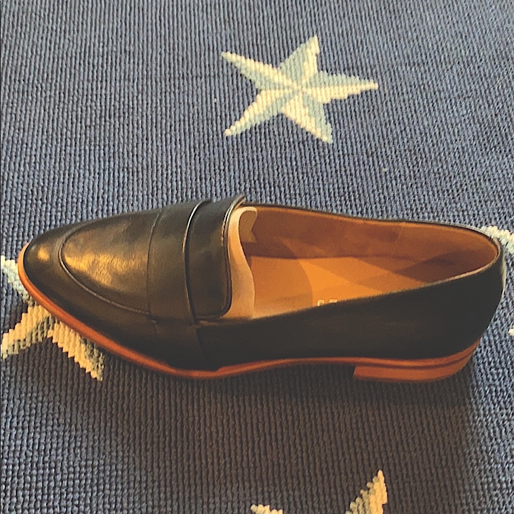 Aerosoles black leather slides